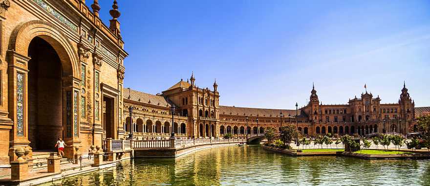 Plaza de España in Seville, Spain Plaza de España in Seville, Spain