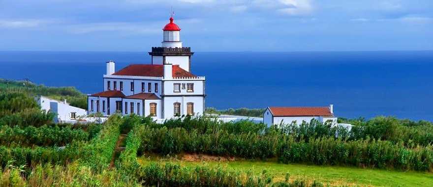Lighthouse Ponta da Ferraria San Miguel, Azores Lighthouse Ponta da Ferraria San Miguel, Azores