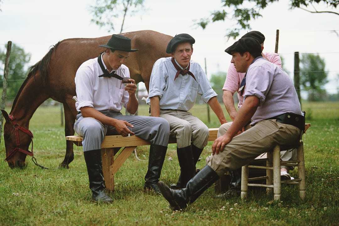 Argentinian Gauchos drinking mate.