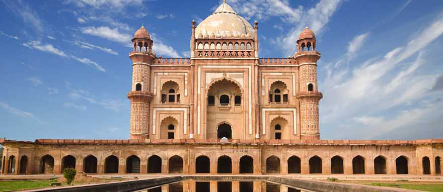 Safdarjungs tomb in Delhi, India Safdarjungs tomb in Delhi, India