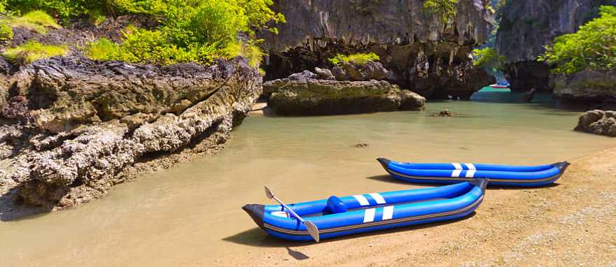 Parasailing in Phuket, Thailand Parasailing in Phuket, Thailand