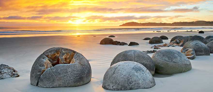 Moeraki boulders at Koekohe Beach on the Otago coast in New Zealand Moeraki boulders at Koekohe Beach on the Otago coast in New Zealand